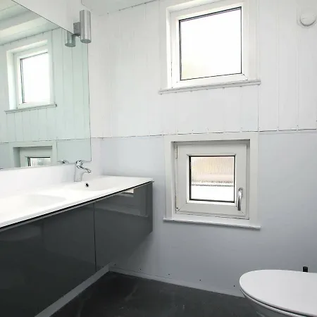 10 Person In Hj Rring Lønstrup