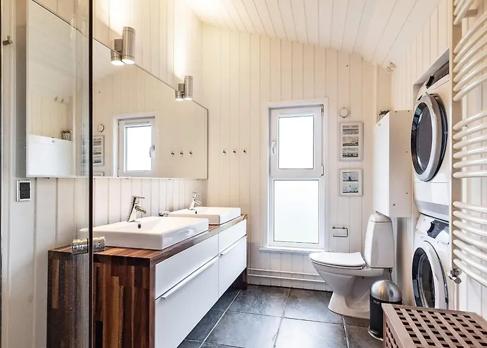 Luxury Pool House In - By Traum Hébergement de vacances *